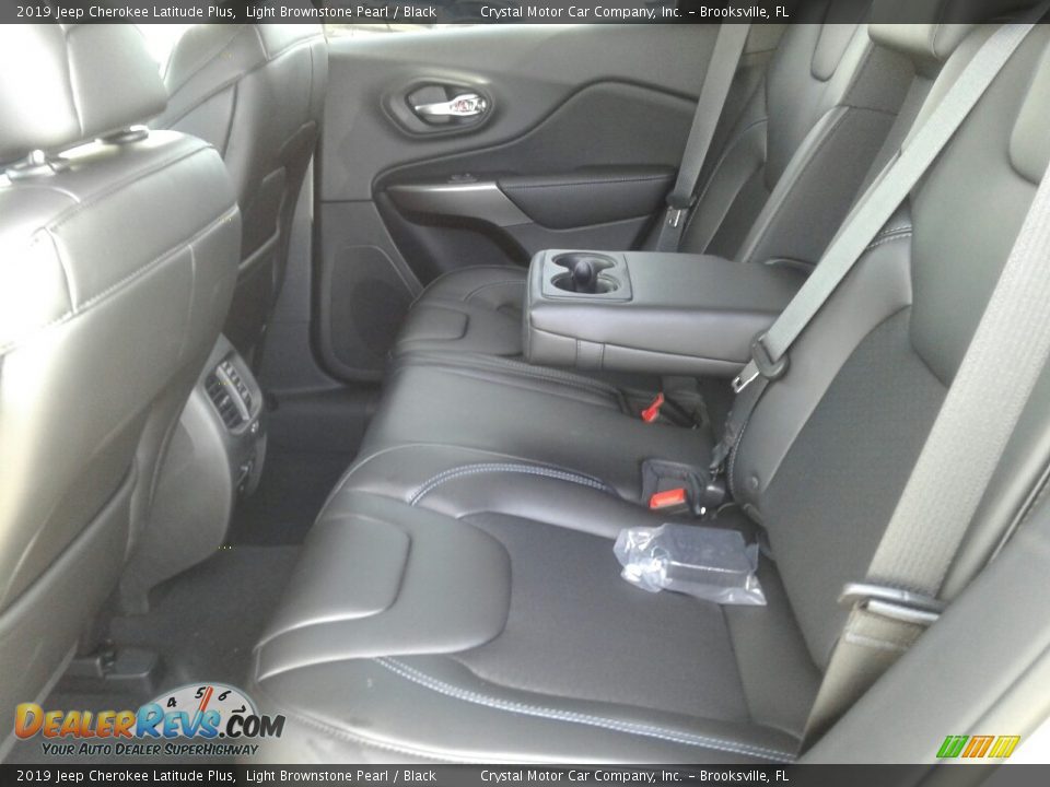2019 Jeep Cherokee Latitude Plus Light Brownstone Pearl / Black Photo #9