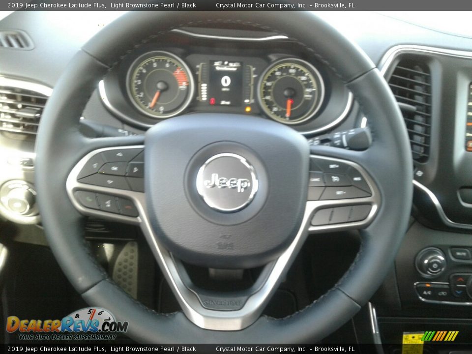 2019 Jeep Cherokee Latitude Plus Light Brownstone Pearl / Black Photo #13