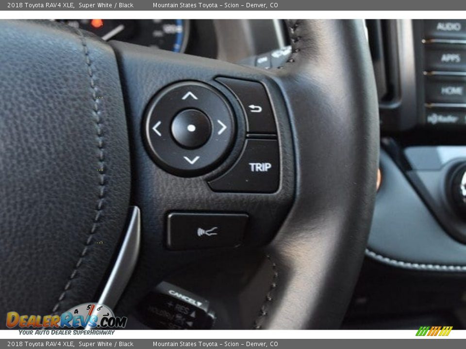 2018 Toyota RAV4 XLE Super White / Black Photo #28