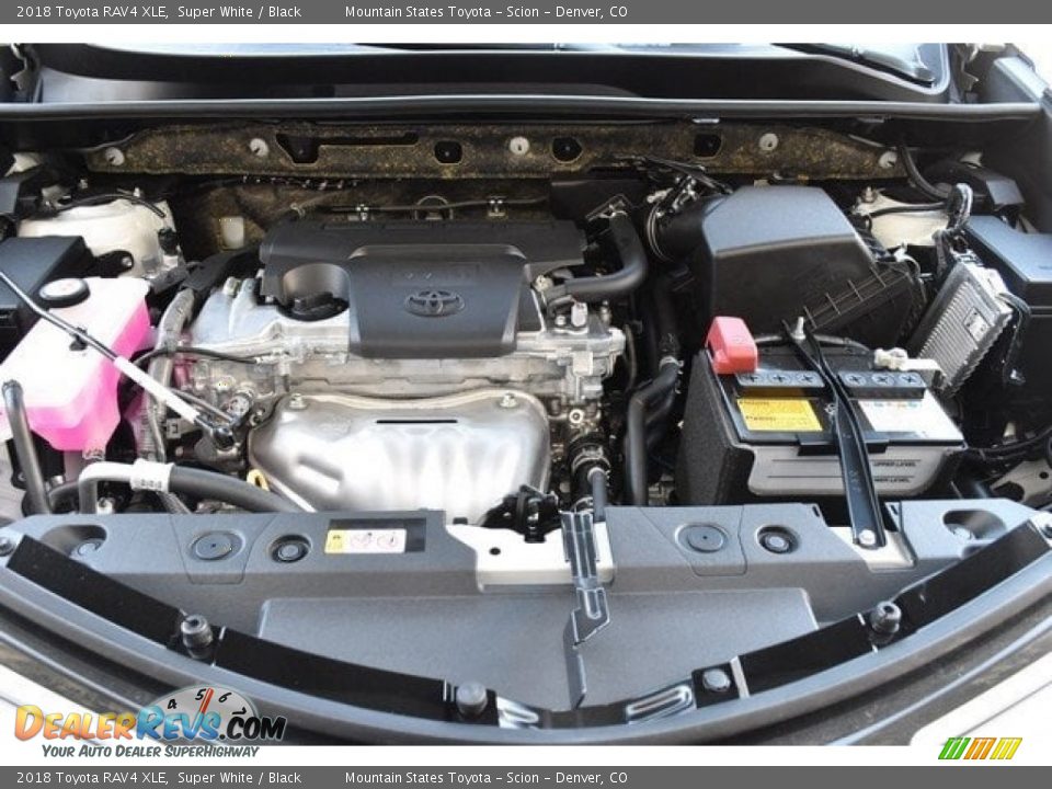 2018 Toyota RAV4 XLE Super White / Black Photo #32