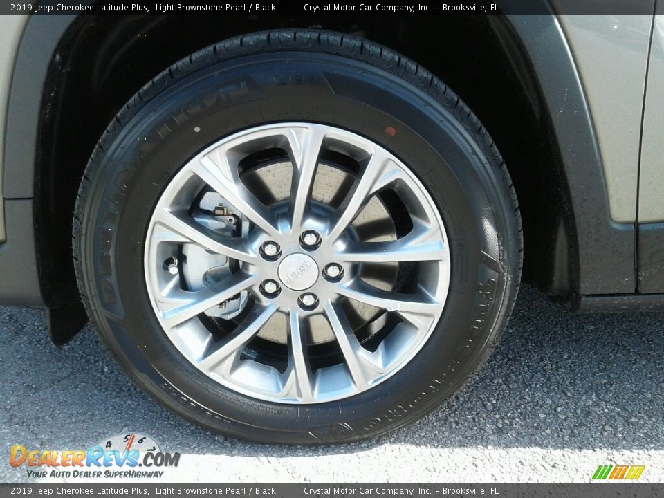 2019 Jeep Cherokee Latitude Plus Light Brownstone Pearl / Black Photo #19