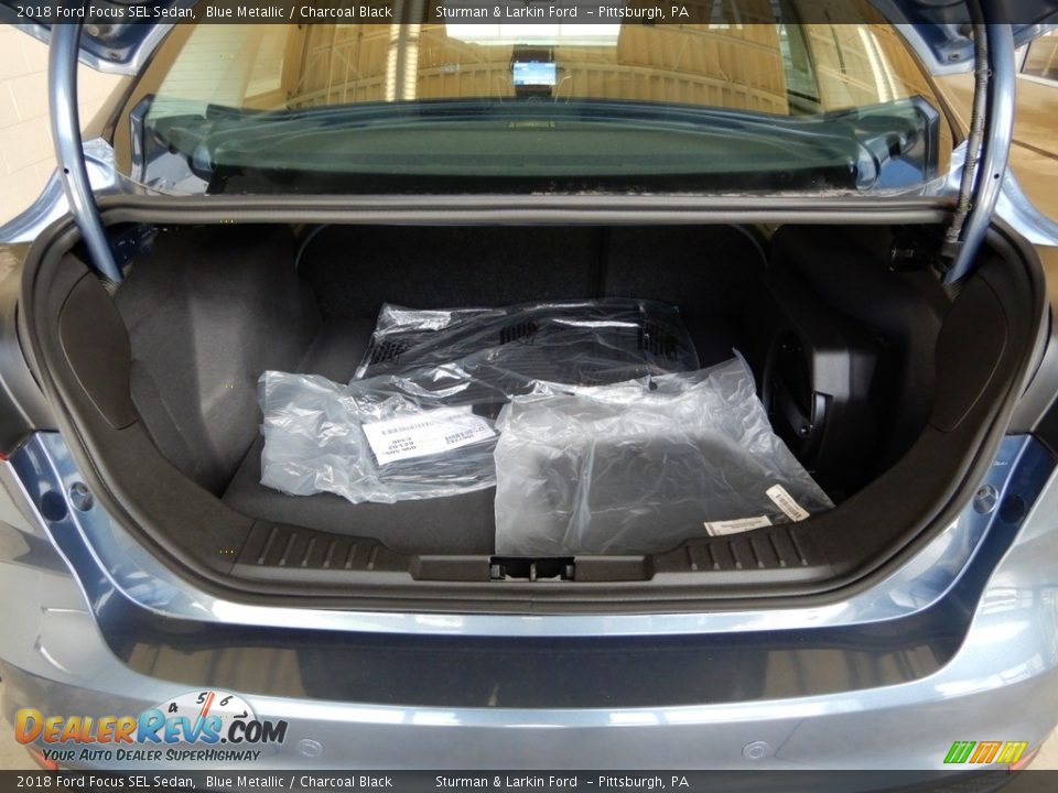 2018 Ford Focus SEL Sedan Blue Metallic / Charcoal Black Photo #3