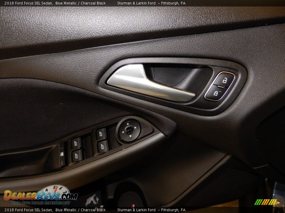 2018 Ford Focus SEL Sedan Blue Metallic / Charcoal Black Photo #10