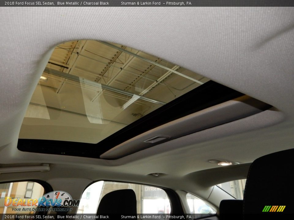 2018 Ford Focus SEL Sedan Blue Metallic / Charcoal Black Photo #12