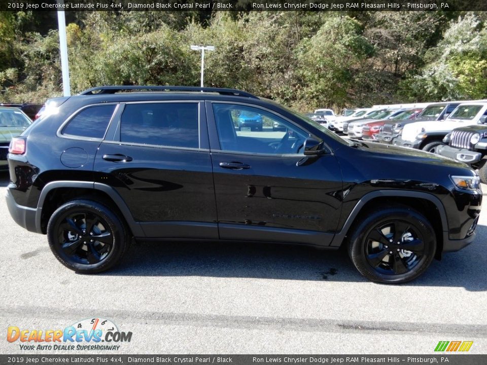 2019 Jeep Cherokee Latitude Plus 4x4 Diamond Black Crystal Pearl / Black Photo #7