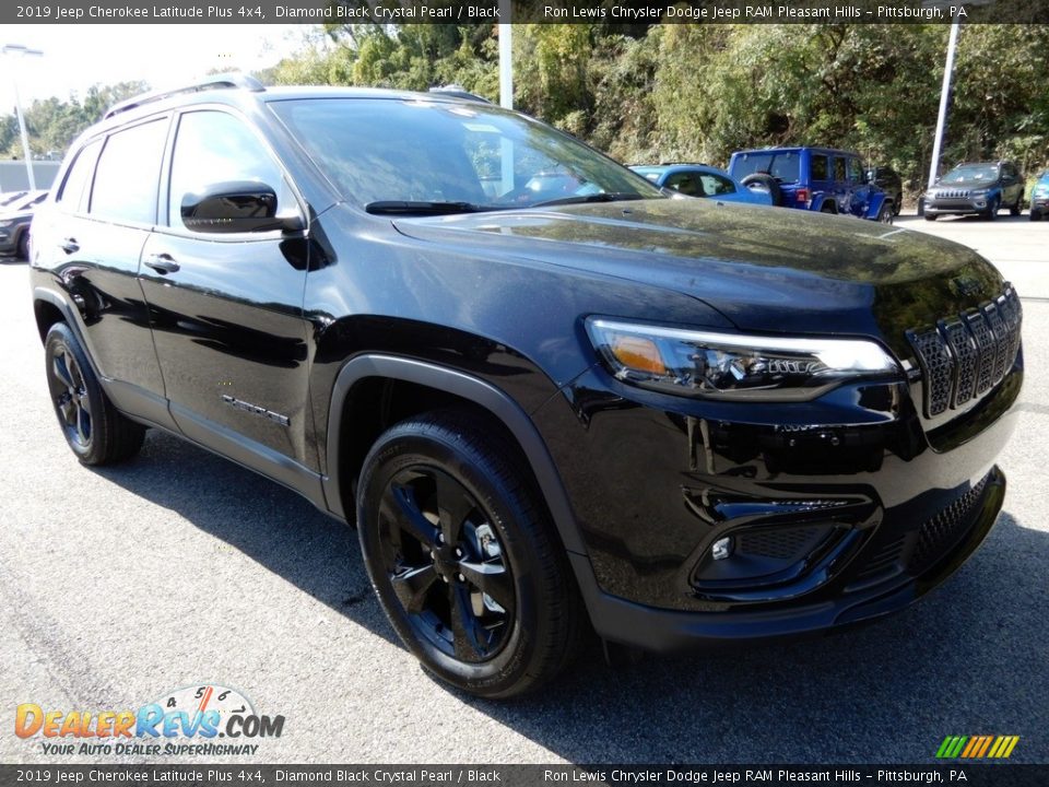 2019 Jeep Cherokee Latitude Plus 4x4 Diamond Black Crystal Pearl / Black Photo #8