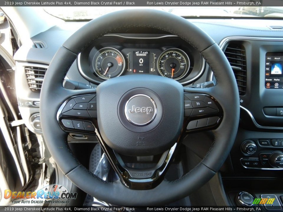 2019 Jeep Cherokee Latitude Plus 4x4 Diamond Black Crystal Pearl / Black Photo #17