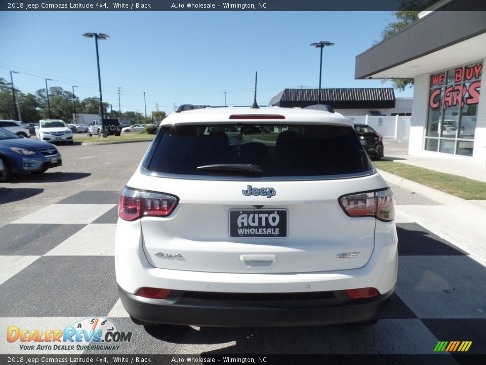 2018 Jeep Compass Latitude 4x4 White / Black Photo #4