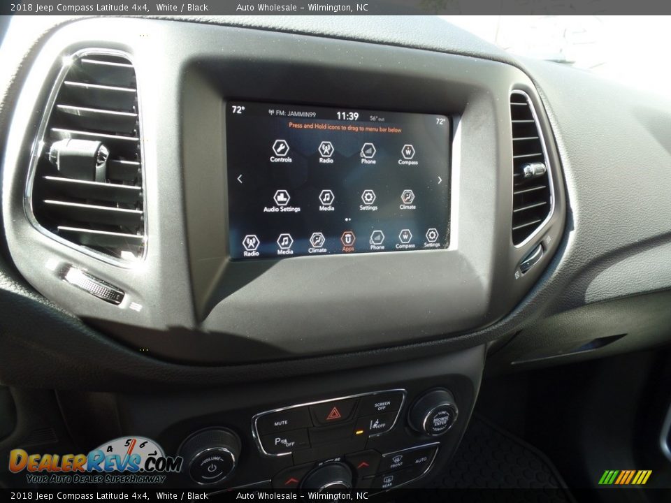 2018 Jeep Compass Latitude 4x4 White / Black Photo #17