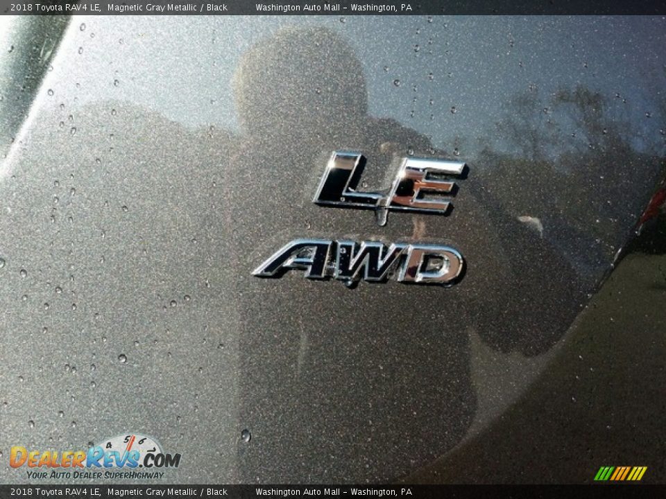 2018 Toyota RAV4 LE Magnetic Gray Metallic / Black Photo #6