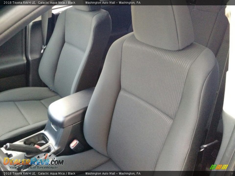 2018 Toyota RAV4 LE Galactic Aqua Mica / Black Photo #10