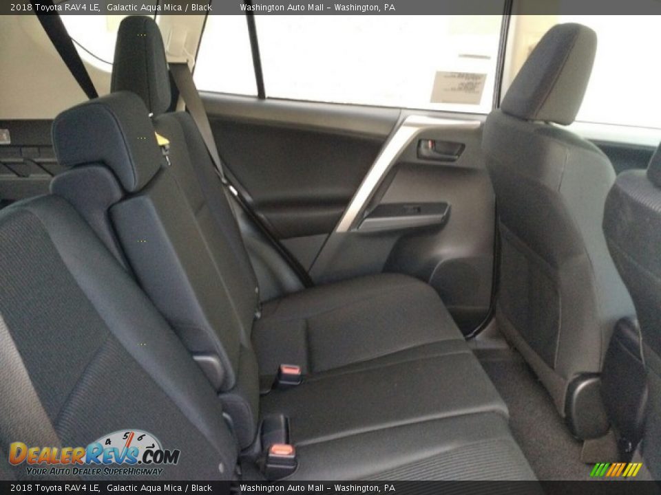 2018 Toyota RAV4 LE Galactic Aqua Mica / Black Photo #17