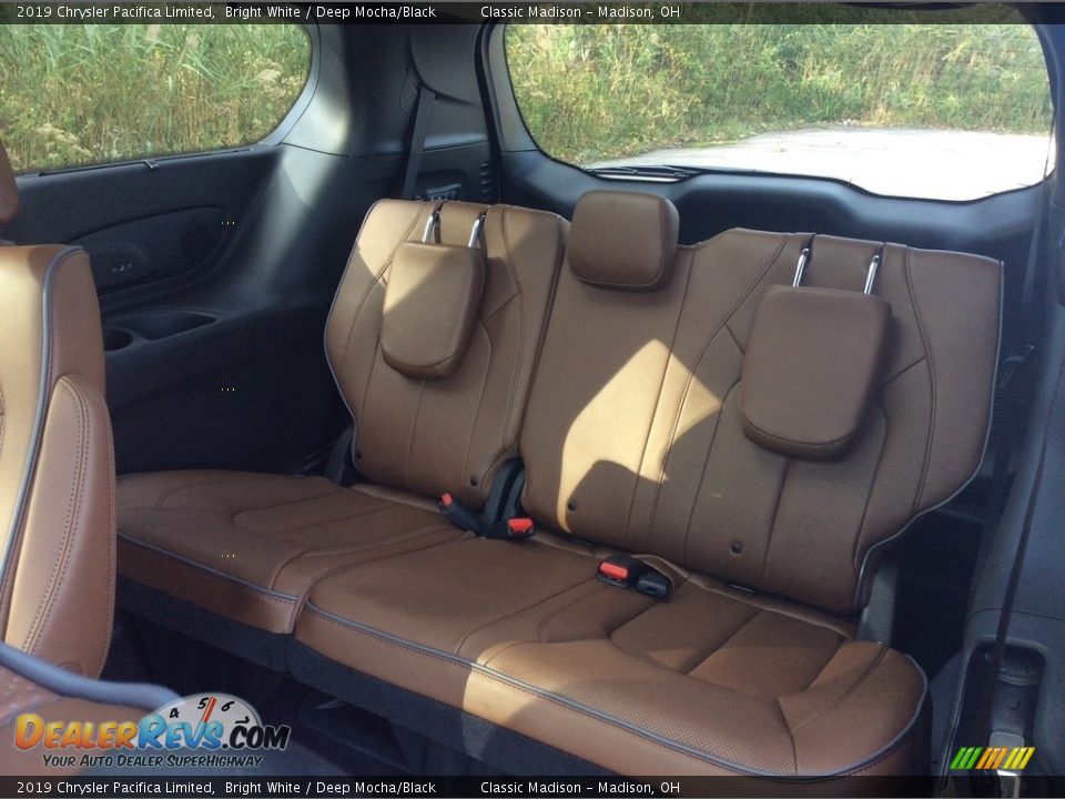 Rear Seat of 2019 Chrysler Pacifica Limited Photo #17