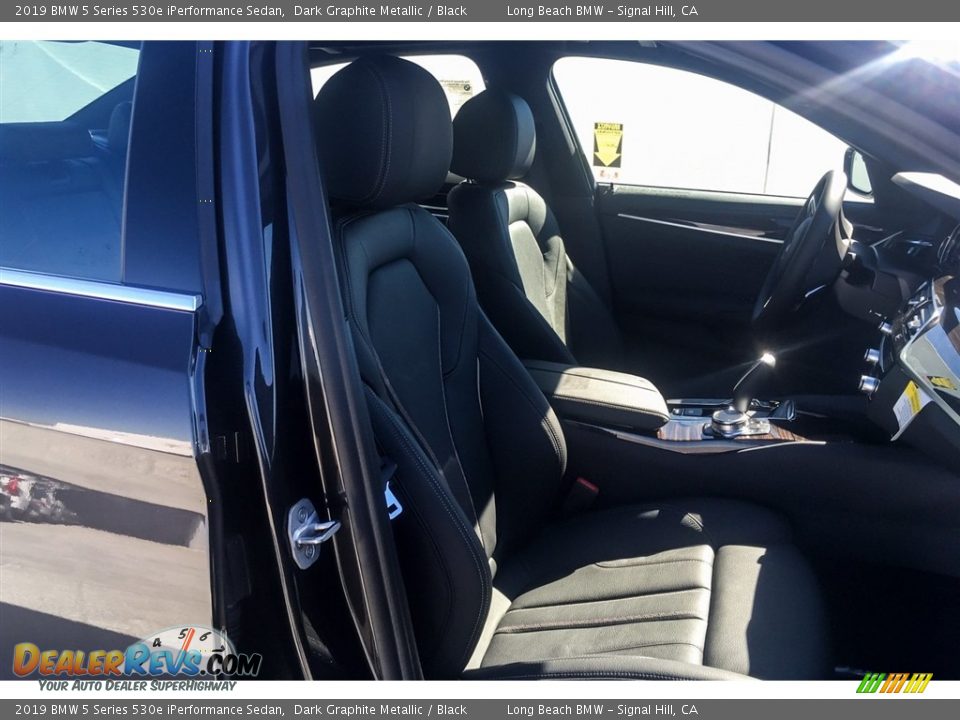 2019 BMW 5 Series 530e iPerformance Sedan Dark Graphite Metallic / Black Photo #5