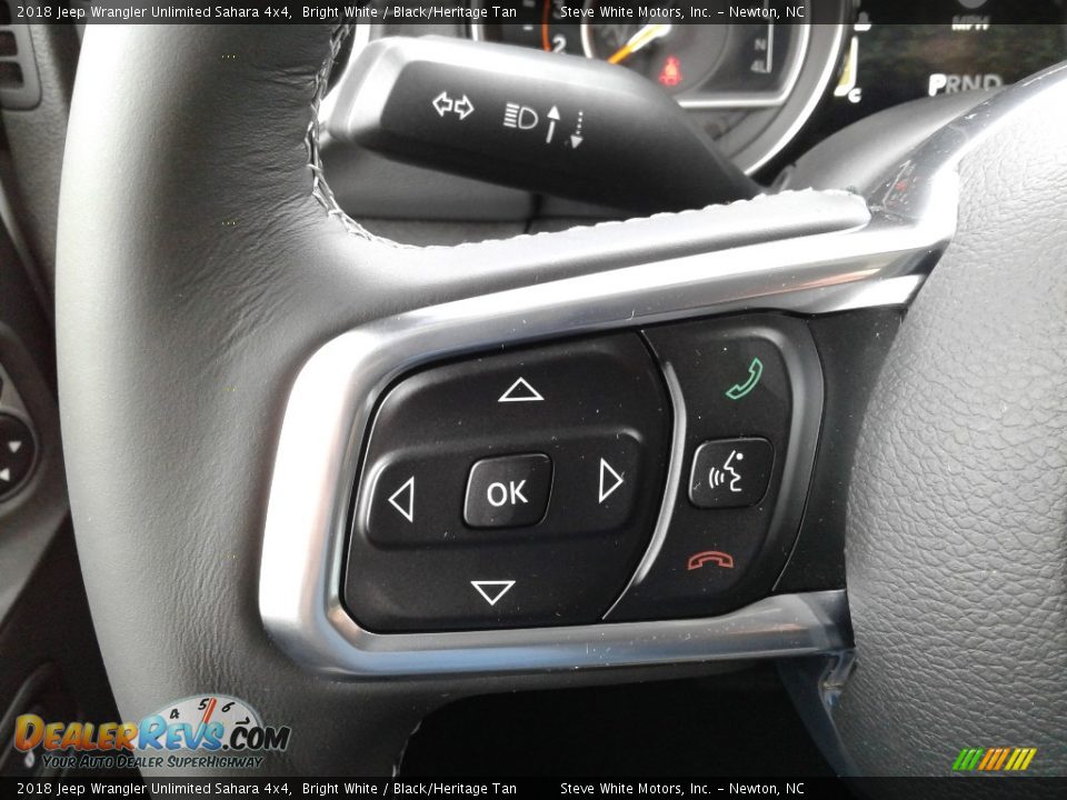 2018 Jeep Wrangler Unlimited Sahara 4x4 Bright White / Black/Heritage Tan Photo #17