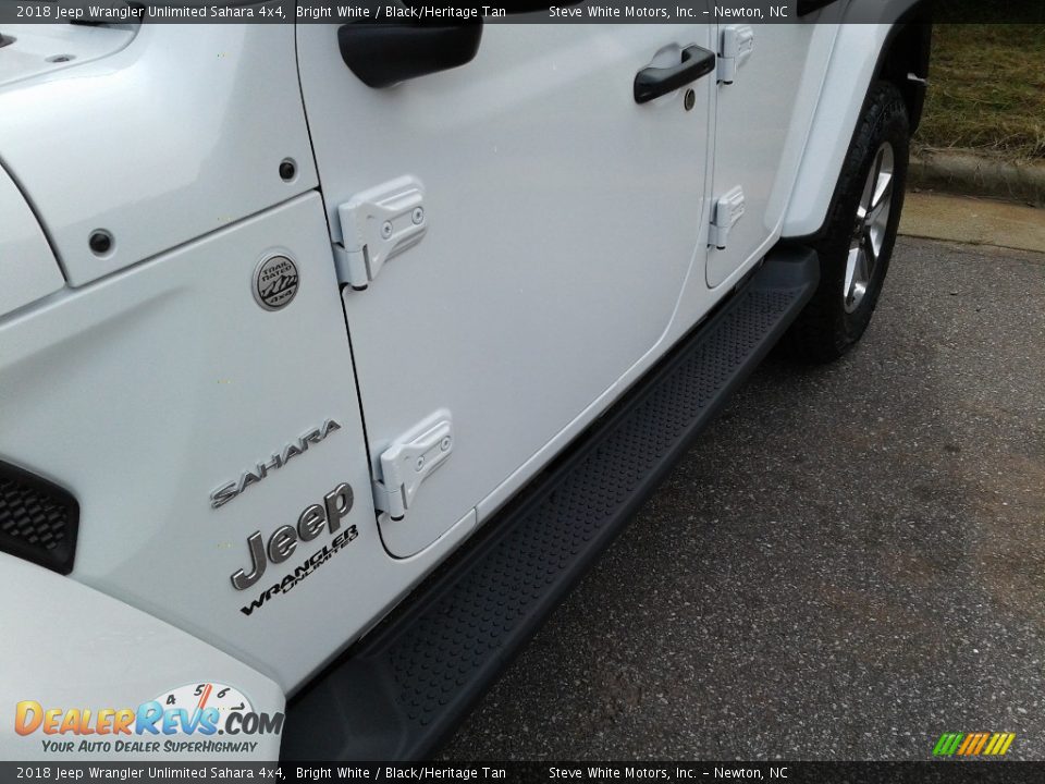 2018 Jeep Wrangler Unlimited Sahara 4x4 Bright White / Black/Heritage Tan Photo #29