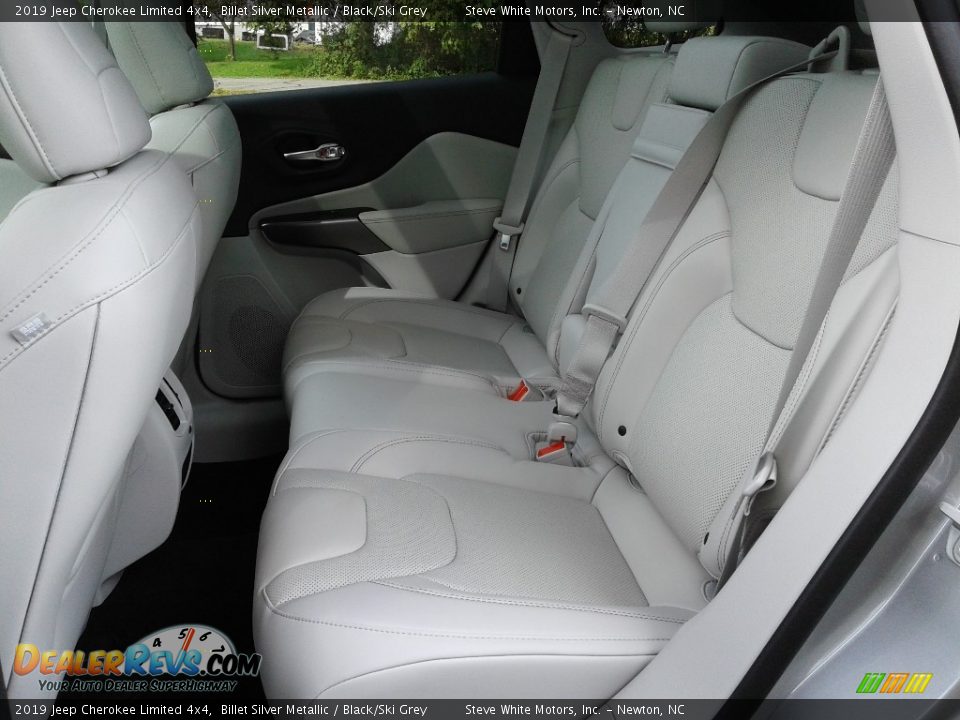 2019 Jeep Cherokee Limited 4x4 Billet Silver Metallic / Black/Ski Grey Photo #11