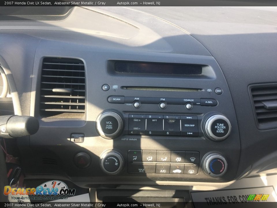 2007 Honda Civic LX Sedan Alabaster Silver Metallic / Gray Photo #14