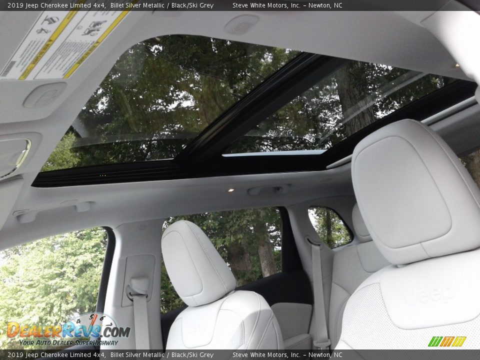 2019 Jeep Cherokee Limited 4x4 Billet Silver Metallic / Black/Ski Grey Photo #33