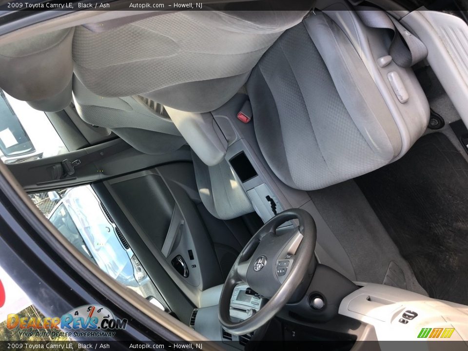 2009 Toyota Camry LE Black / Ash Photo #13