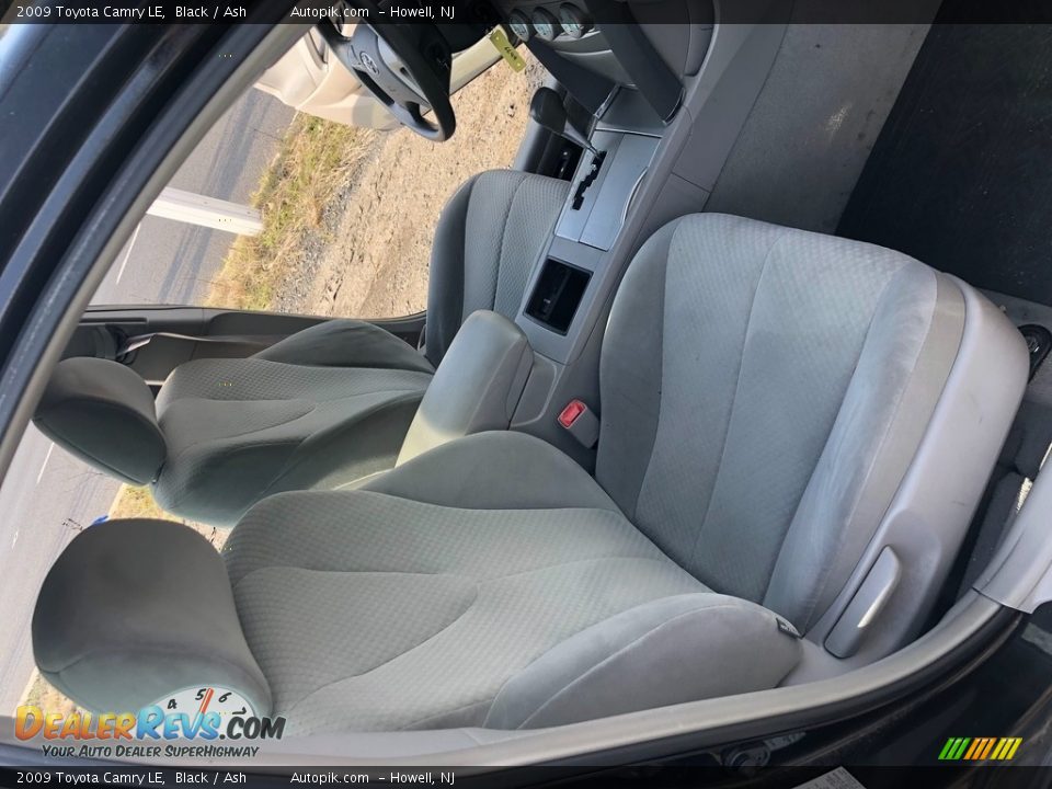 2009 Toyota Camry LE Black / Ash Photo #15