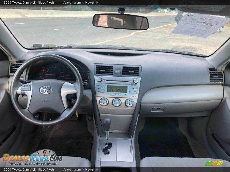 2009 Toyota Camry LE Black / Ash Photo #17