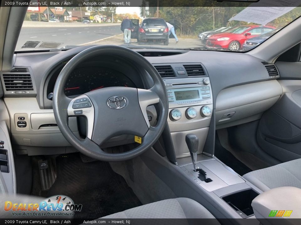 2009 Toyota Camry LE Black / Ash Photo #18