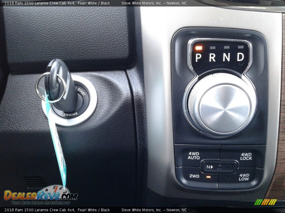 2018 Ram 1500 Laramie Crew Cab 4x4 Pearl White / Black Photo #25