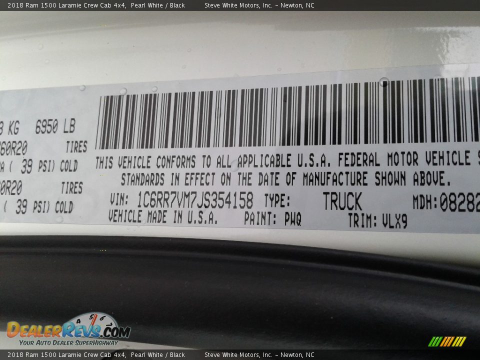 2018 Ram 1500 Laramie Crew Cab 4x4 Pearl White / Black Photo #33