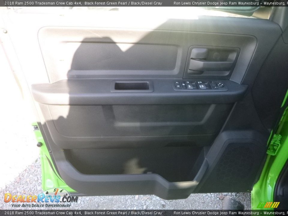 2018 Ram 2500 Tradesman Crew Cab 4x4 Black Forest Green Pearl / Black/Diesel Gray Photo #15