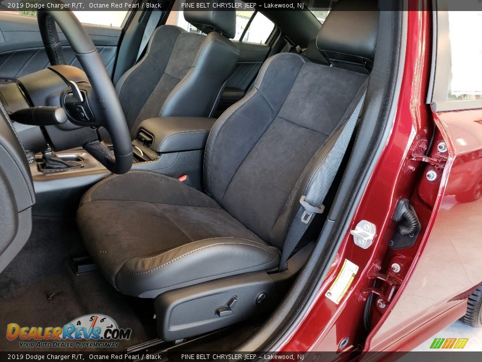 Front Seat of 2019 Dodge Charger R/T Photo #10