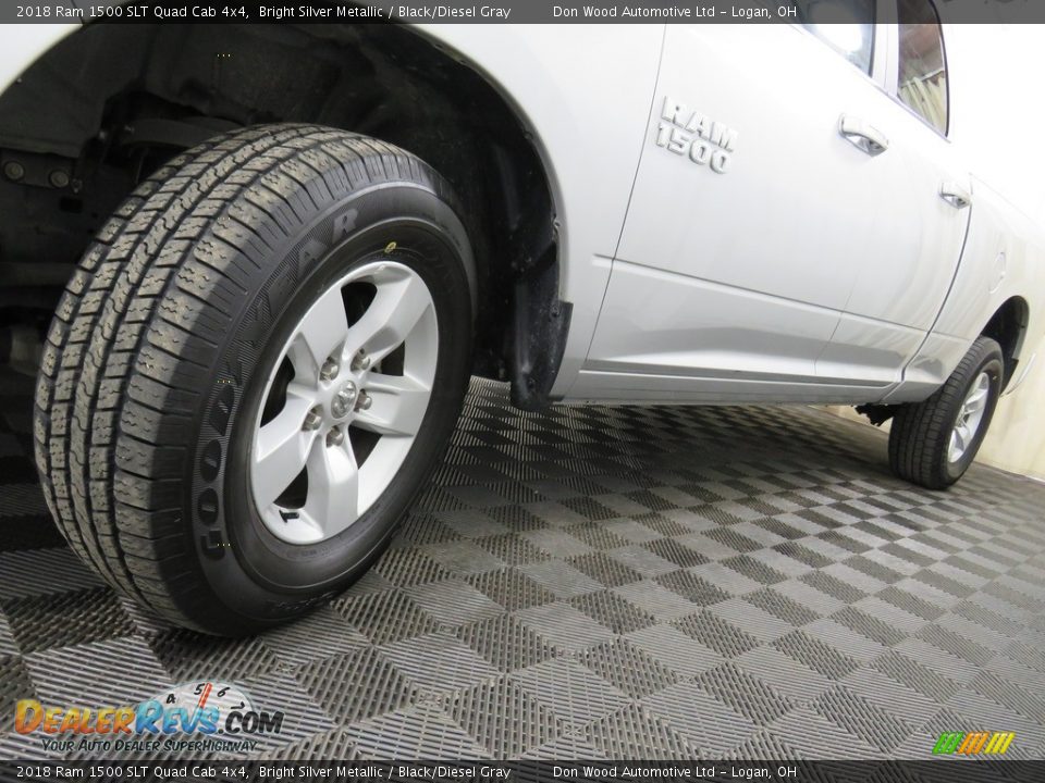 2018 Ram 1500 SLT Quad Cab 4x4 Bright Silver Metallic / Black/Diesel Gray Photo #10