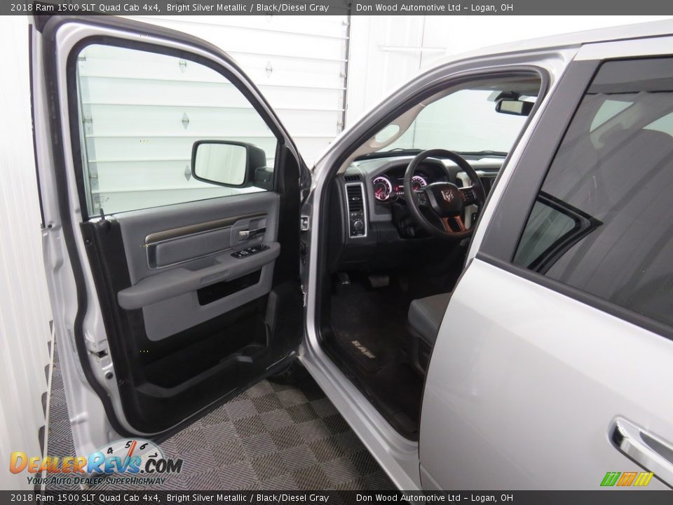 2018 Ram 1500 SLT Quad Cab 4x4 Bright Silver Metallic / Black/Diesel Gray Photo #30