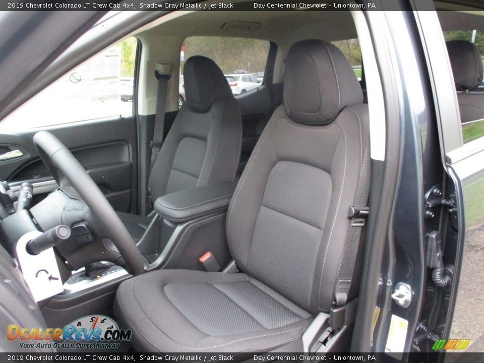Front Seat of 2019 Chevrolet Colorado LT Crew Cab 4x4 Photo #11