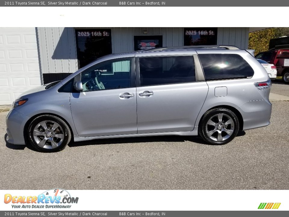 2011 Toyota Sienna SE Silver Sky Metallic / Dark Charcoal Photo #3