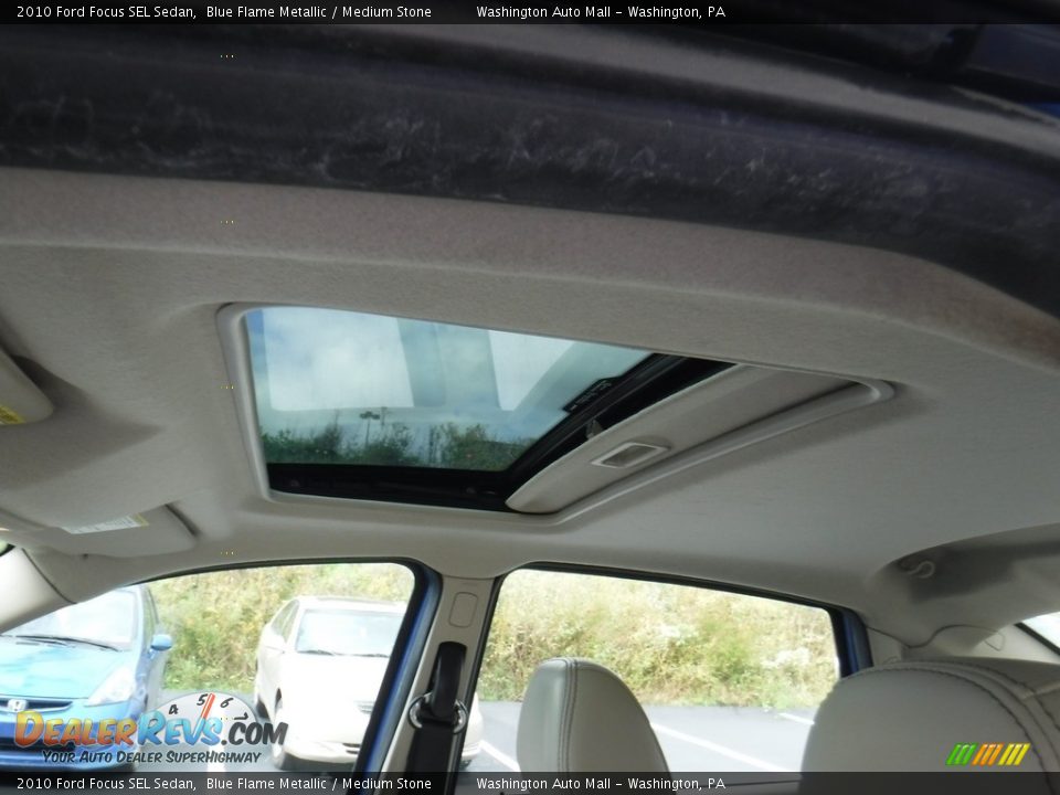 2010 Ford Focus SEL Sedan Blue Flame Metallic / Medium Stone Photo #11