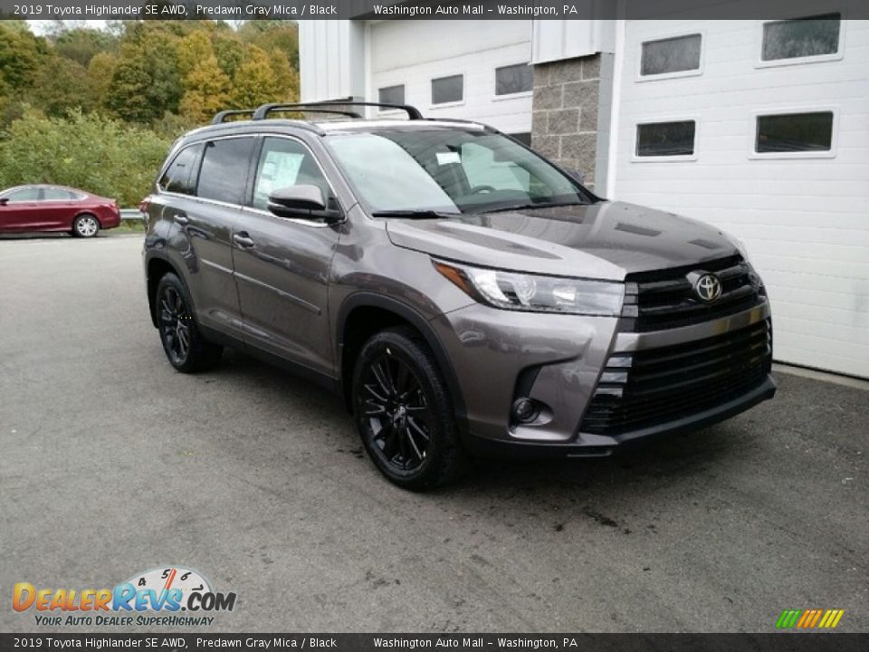 Front 3/4 View of 2019 Toyota Highlander SE AWD Photo #1