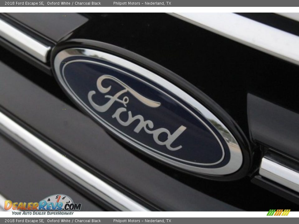 2018 Ford Escape SE Oxford White / Charcoal Black Photo #4