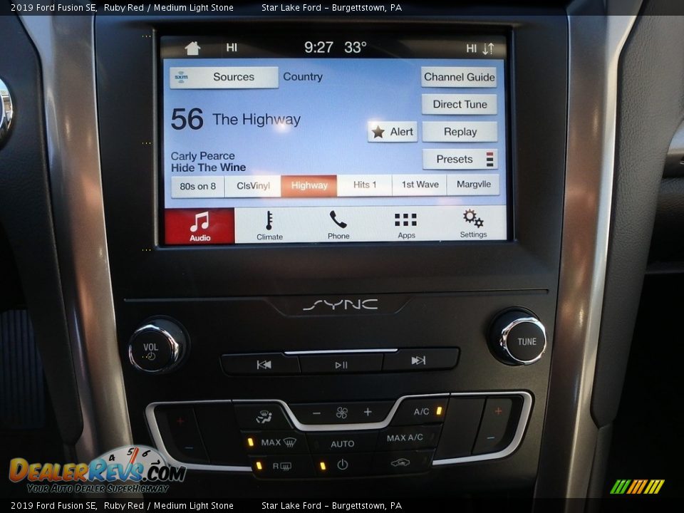 2019 Ford Fusion SE Ruby Red / Medium Light Stone Photo #19