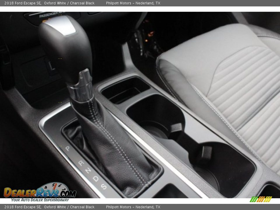 2018 Ford Escape SE Oxford White / Charcoal Black Photo #17