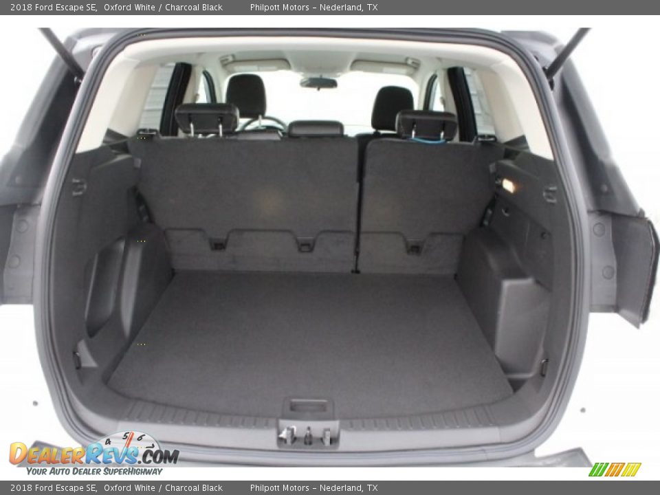 2018 Ford Escape SE Oxford White / Charcoal Black Photo #26