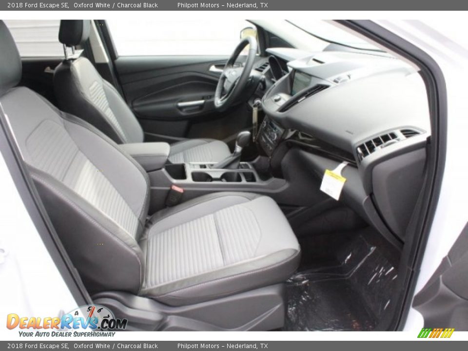 2018 Ford Escape SE Oxford White / Charcoal Black Photo #31