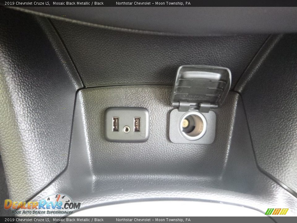 2019 Chevrolet Cruze LS Mosaic Black Metallic / Black Photo #18