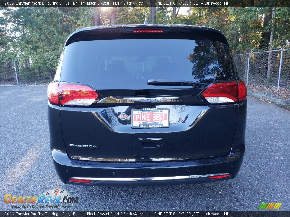 2019 Chrysler Pacifica Touring L Plus Brilliant Black Crystal Pearl / Black/Alloy Photo #5