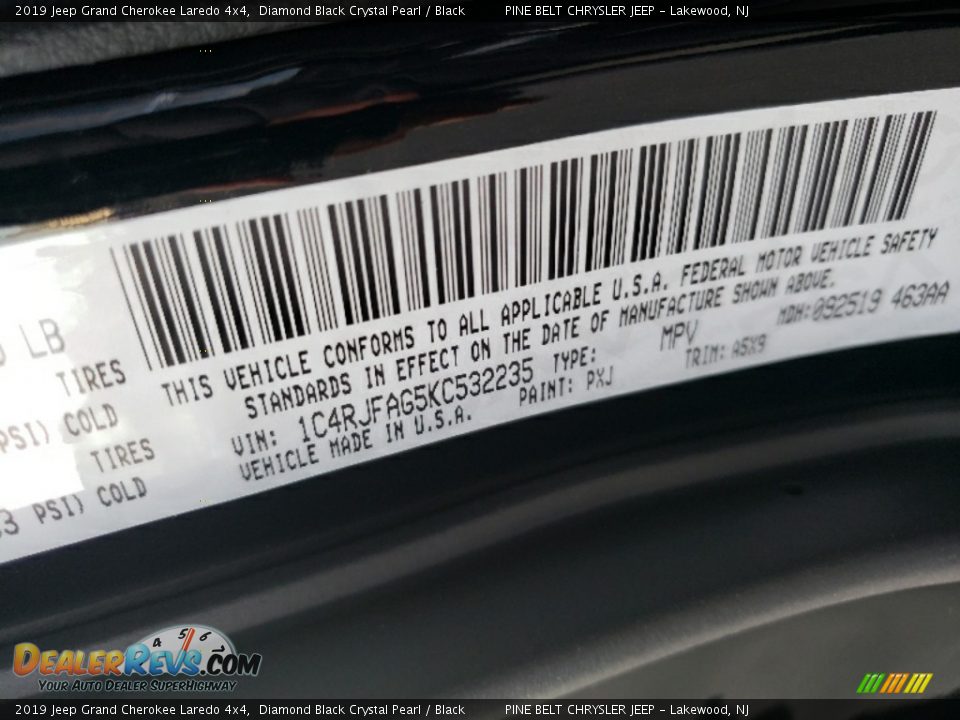 2019 Jeep Grand Cherokee Laredo 4x4 Diamond Black Crystal Pearl / Black Photo #9