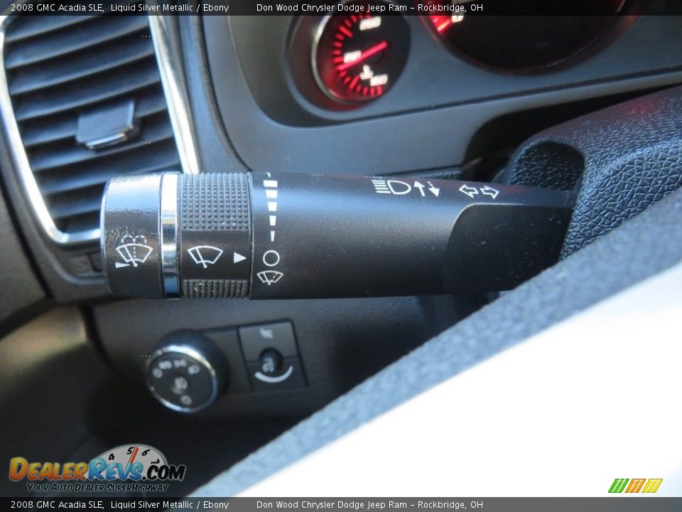 2008 GMC Acadia SLE Liquid Silver Metallic / Ebony Photo #32