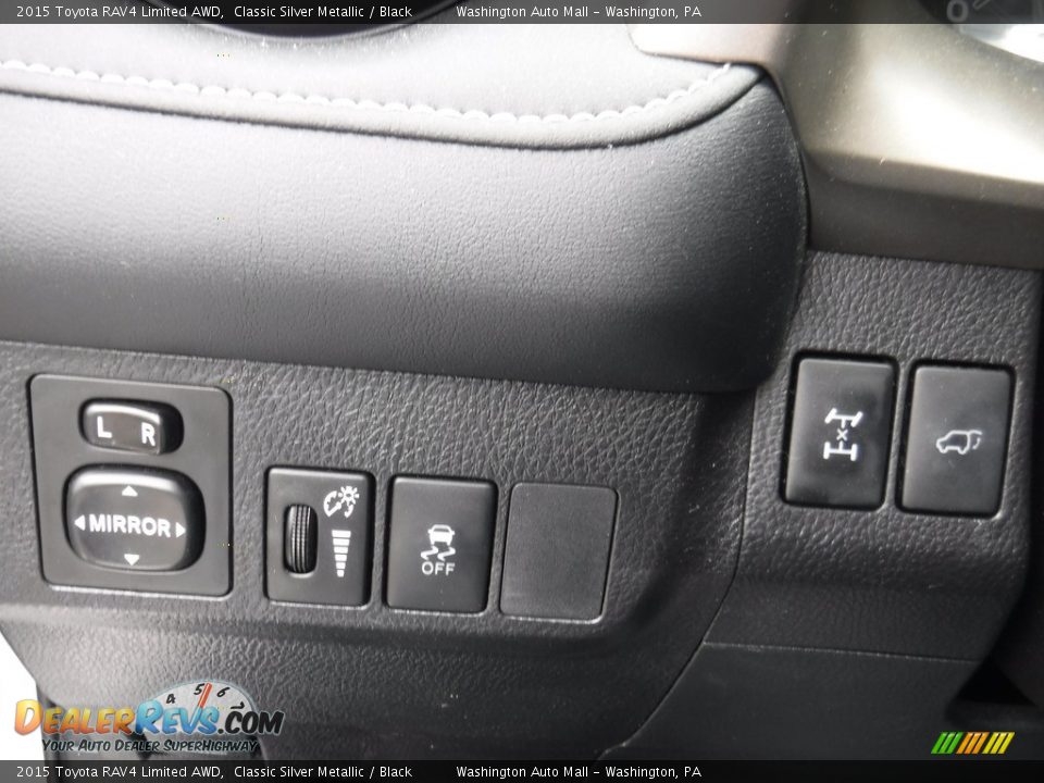 2015 Toyota RAV4 Limited AWD Classic Silver Metallic / Black Photo #16