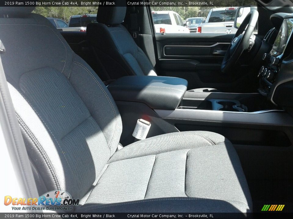 2019 Ram 1500 Big Horn Crew Cab 4x4 Bright White / Black Photo #12