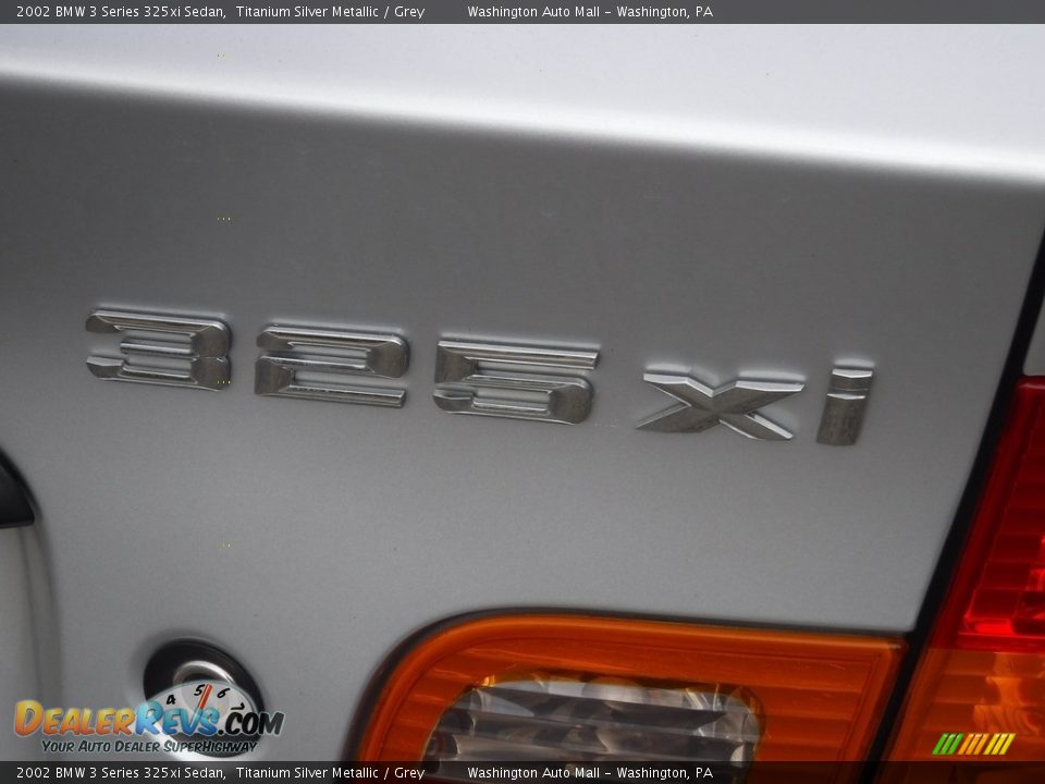 2002 BMW 3 Series 325xi Sedan Titanium Silver Metallic / Grey Photo #12