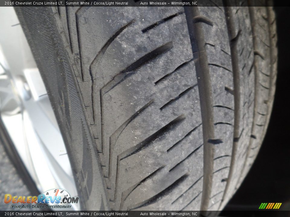 2016 Chevrolet Cruze Limited LT Summit White / Cocoa/Light Neutral Photo #9